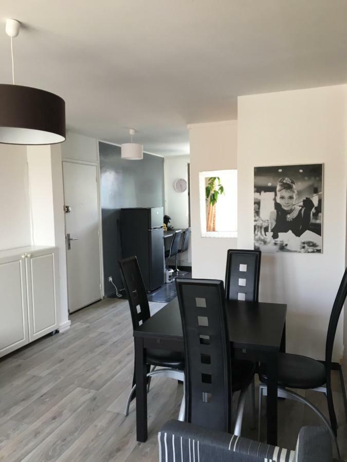 Appartement Deux Chambres Salon Parking Rouen Kindarena Buitenkant foto